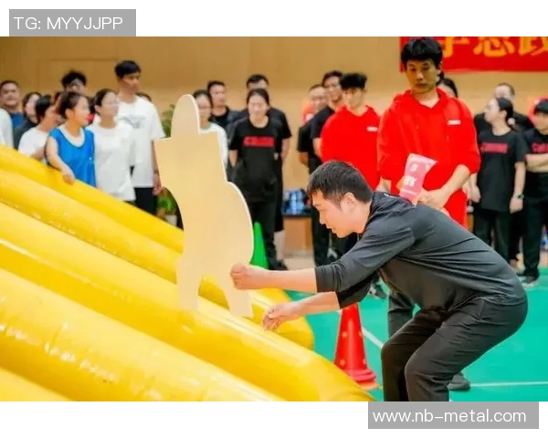 马拉松大满贯赛事中成都飞盘队展现卓越团队协作精神与竞技风采