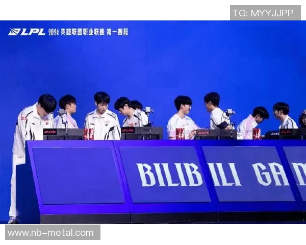 赛后复盘：深入剖析BLG与EDG在比赛中的默契配合与战术执行
