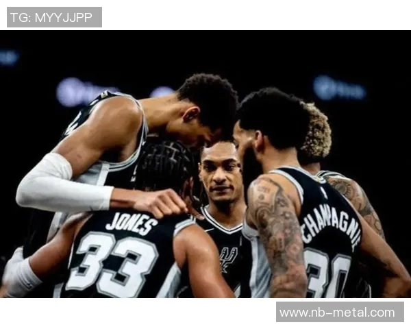 2013年NBA常规赛马刺与灰熊激战回顾两队精彩表现与战术分析